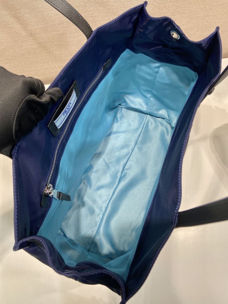 Pra*a tote bags
